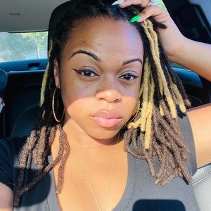 Meet your Posher, Bea